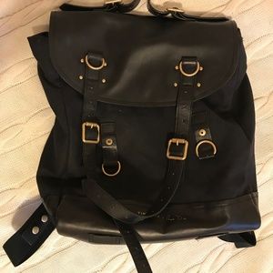 jet set convertible travel backpack